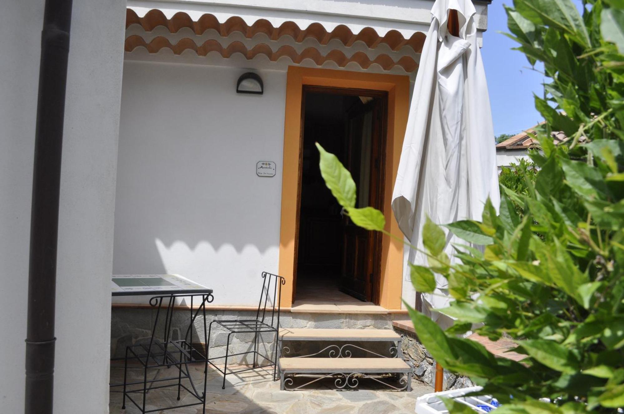 Borgo San Francesco Hotel Gioiosa Marea Quarto foto