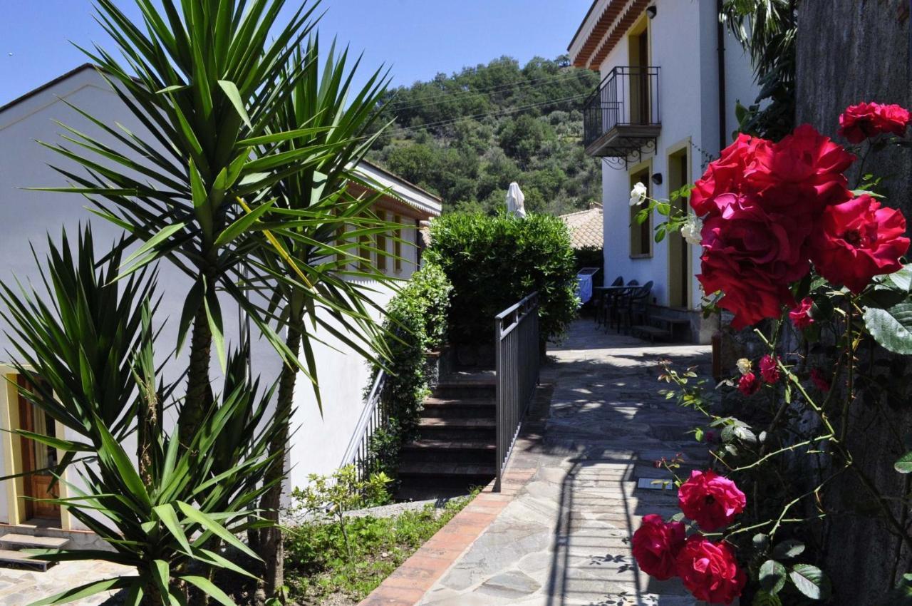 Borgo San Francesco Hotel Gioiosa Marea Exterior foto